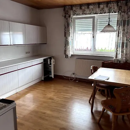 Zentral Und Ruhig Eg Appartement *