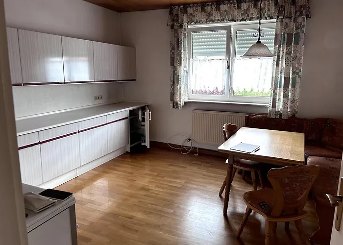 Zentral Und Ruhig Eg Appartement *